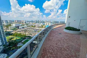 18201 Collins Ave, Sunny Isles Beach, FL 33160 - Photo 17
