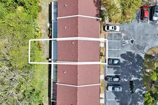 869 NW 47th St, Deerfield Beach, FL 33064 - Photo 19