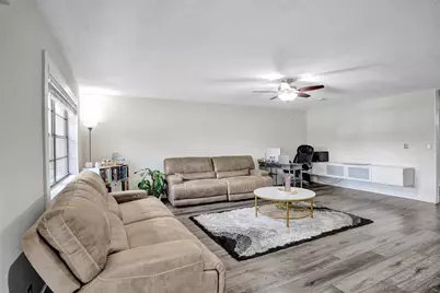 869 NW 47th Street, Deerfield Beach, FL 33064 - Photo 9