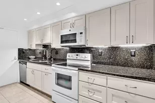 3333 NE 34th St, Fort Lauderdale, FL 33308 - Photo 9