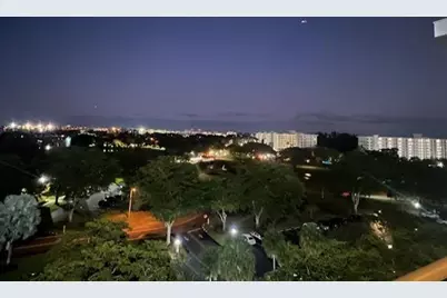 575 Oaks Lane #908, Pompano Beach, FL 33069 - Photo 19