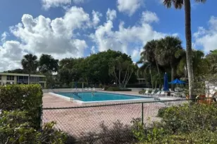 575 Oaks Ln, Pompano Beach, FL 33069 - Photo 21