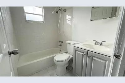 832 NW 10th Street #1, Hallandale Beach, FL 33009 - Photo 9