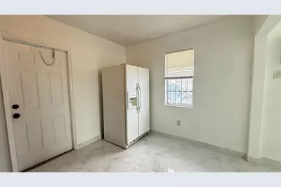 832 NW 10th Street #1, Hallandale Beach, FL 33009 - Photo 3