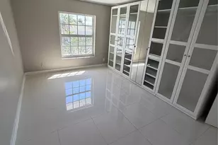 2161 NE 68th St, Fort Lauderdale, FL 33308 - Photo 11