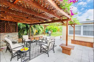 279 Hach Ln, West Palm Beach, FL 33415 - Photo 3