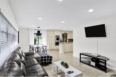 631 Oleander Drive, Hallandale Beach, FL 33009 - Photo 13