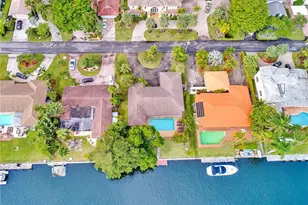 631 Oleander Dr, Hallandale Beach, FL 33009 - Photo 1