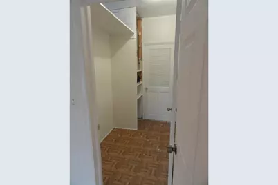 [Address not provided], North Miami, FL 33181 - Photo 7