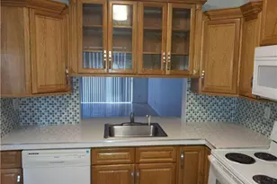 3250 NW 85th Ave, Coral Springs, FL 33065 - Photo 3