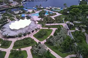 2500 Parkview Dr, Hallandale Beach, FL 33009 - Photo 29