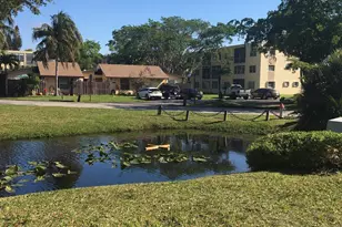 102 Briarwood Unit, Hollywood, FL 33024 - Photo 3