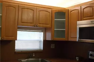 8940 S Hollybrook Bl, Pembroke Pines, FL 33025 - Photo 7