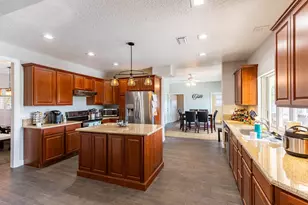 14593 Drafthorse Ln, Wellington, FL 33414 - Photo 9