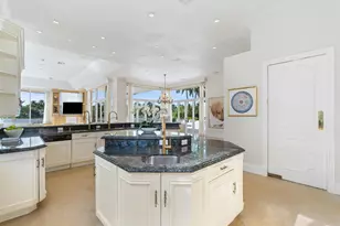 18161 Daybreak Dr, Boca Raton, FL 33496 - Photo 23