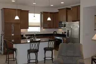 10298 SW Silverberry Ct N, Port Saint Lucie, FL 34987 - Photo 9