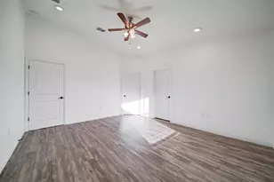 4631 SW Athena Dr, Port Saint Lucie, FL 34953 - Photo 17