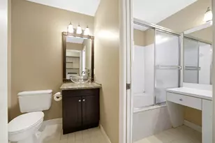 200 NW 75 Ter Terrace, Plantation, FL 33317 - Photo 7