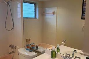 960 Crystal Lake Dr, Pompano Beach, FL 33064 - Photo 7