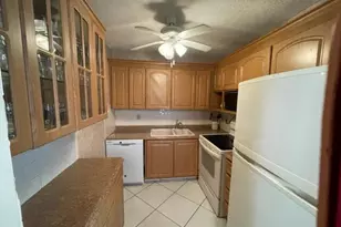 350 Horizons E, Boynton Beach, FL 33435 - Photo 3