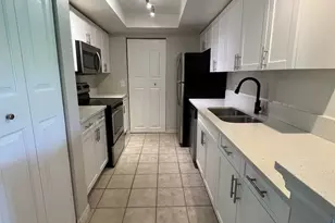4171 N Haverhill Road W, West Palm Beach, FL 33417 - Photo 9
