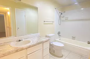 949 Riverside Dr, Coral Springs, FL 33071 - Photo 13