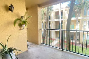 949 Riverside Dr, Coral Springs, FL 33071 - Photo 11