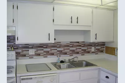 1172 Commodore Court #204, Fort Pierce, FL 34949 - Photo 7