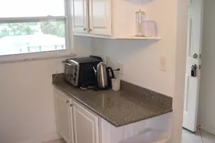 1351 Bayshore Dr, Fort Pierce, FL 34949 - Photo 7