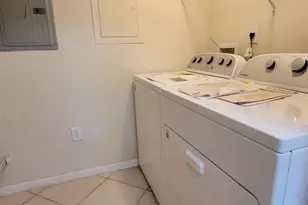 6533 Emerald Dunes Dr, West Palm Beach, FL 33411 - Photo 9