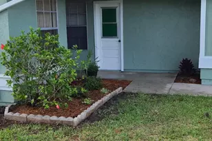 1720 SE Linpark Ct, Port Saint Lucie, FL 34952 - Photo 3