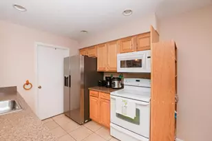 3914 NW Cinnamon Tree Cir, Jensen Beach, FL 34957 - Photo 9