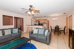 3914 NW Cinnamon Tree Cir, Jensen Beach, FL 34957 - Photo 5