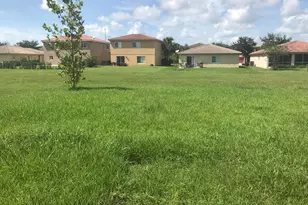 2098 SW Newport Isles Blvd, Port Saint Lucie, FL 34953 - Photo 3