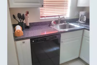 3465 Via Poinciana #806, Lake Worth, FL 33467 - Photo 7