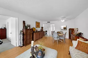 9281 Sunrise Lakes Blvd, Sunrise, FL 33322 - Photo 5