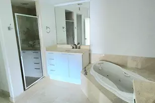 15051 Royal Oaks Ln, North Miami, FL 33181 - Photo 11