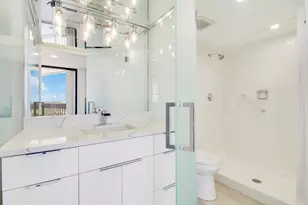 2000 Presidential Way, West Palm Beach, FL 33401 - Photo 27