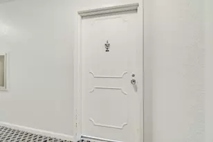 2000 Presidential Way, West Palm Beach, FL 33401 - Photo 29