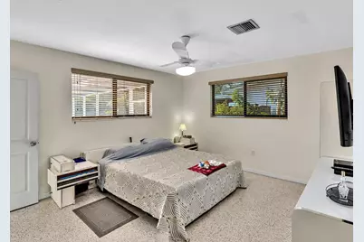 19321 NE 18th Place, Miami, FL 33179 - Photo 17