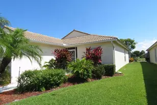 823 NW Greenwich Ct NW, Port Saint Lucie, FL 34983 - Photo 9