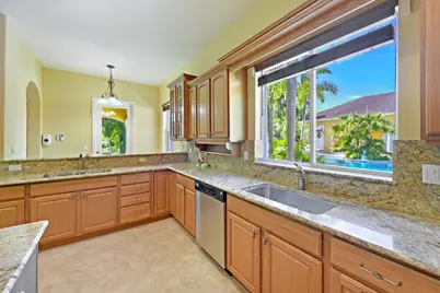 8053 S Indian River Drive, Fort Pierce, FL 34982 - Photo 21