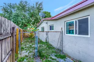 8001 NW 3rd Pl, Margate, FL 33063 - Photo 21