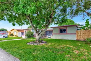 8001 NW 3rd Pl, Margate, FL 33063 - Photo 3