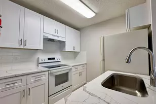 1830 W Meadows Circle, Boynton Beach, FL 33436 - Photo 3