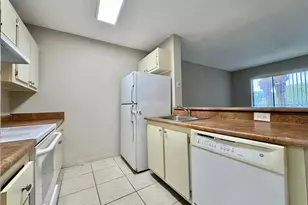 1422 W Meadows Circle, Boynton Beach, FL 33436 - Photo 5