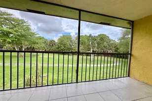 1422 W Meadows Circle, Boynton Beach, FL 33436 - Photo 13