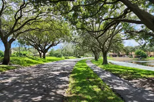 5344 Woodland Lakes Dr, Palm Beach Gardens, FL 33418 - Photo 45