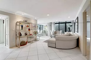 6805 Willow Wood Dr, Boca Raton, FL 33434 - Photo 9