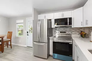 2948 Fiddlewood Cir, Port Saint Lucie, FL 34952 - Photo 11